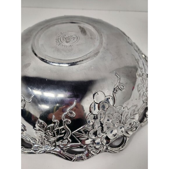 Bella Vineyard Silver Plated Grapevine Design Large Salad Serving Bowl Round - Picture 6 of 9